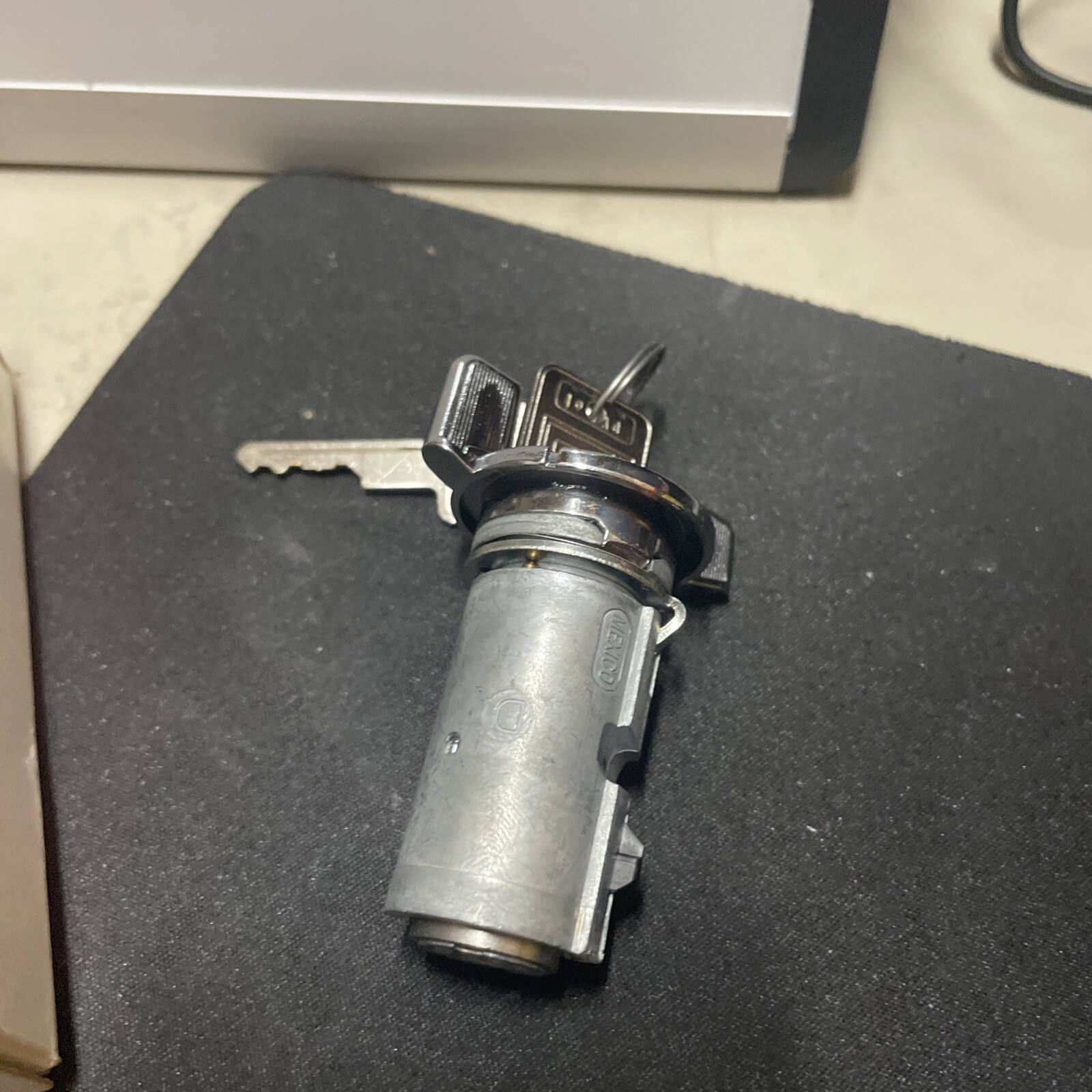 Standard US107L Ignition Lock Cylinder Auto Trans 🔥🔥 - Image 3