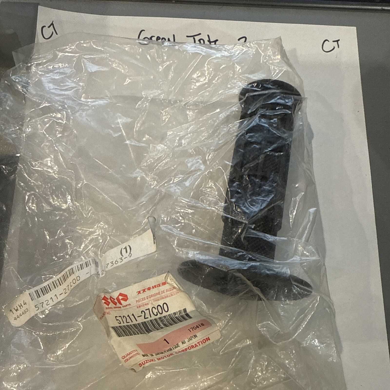 Suzuki LH Grip, 57211-27C00