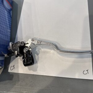 Suzuki OEM Part 57500-40F11 LEVER ASSY,CLUT