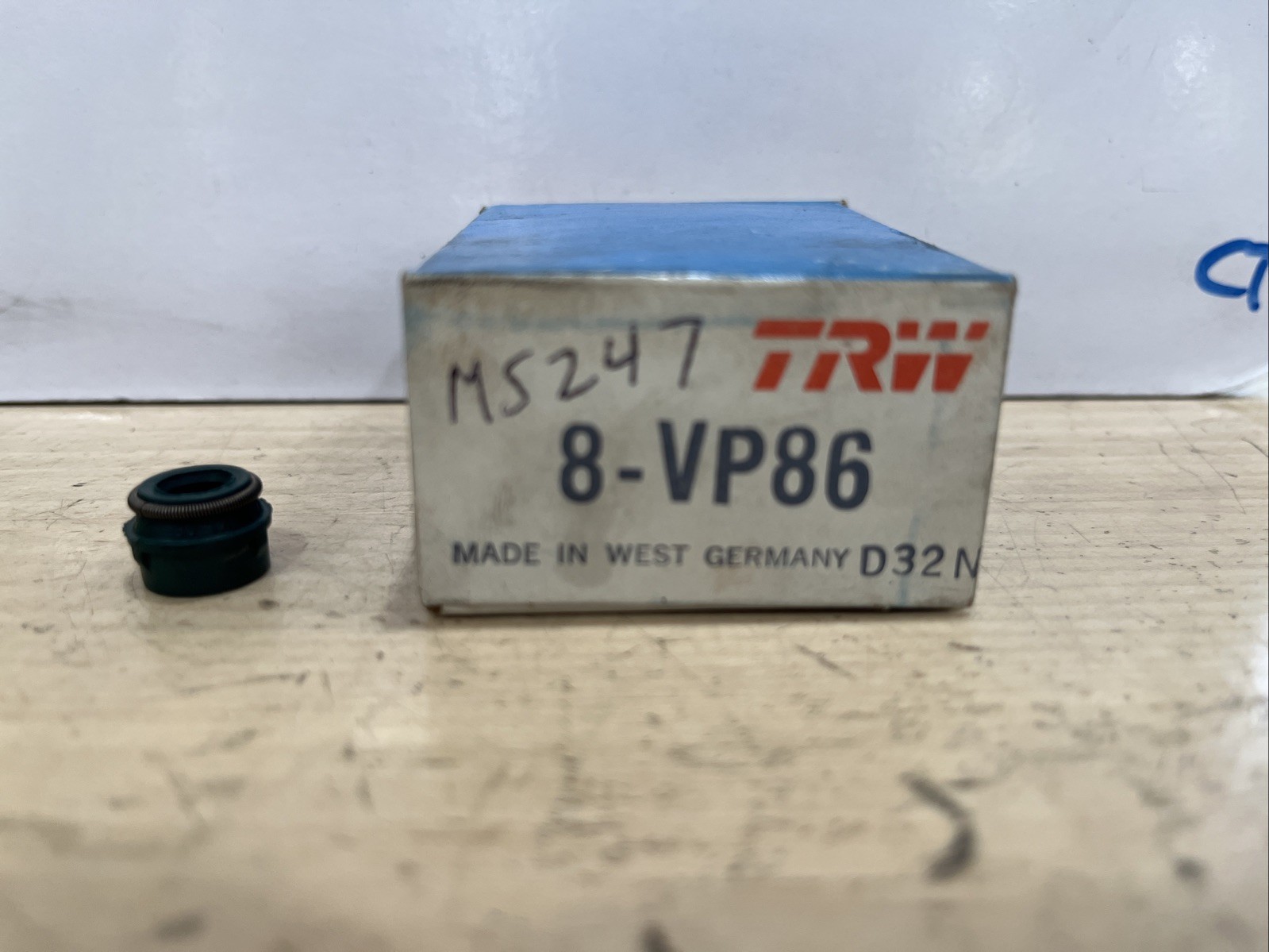TRW Engine Valve Seal VP86 Sold Single - Image 4