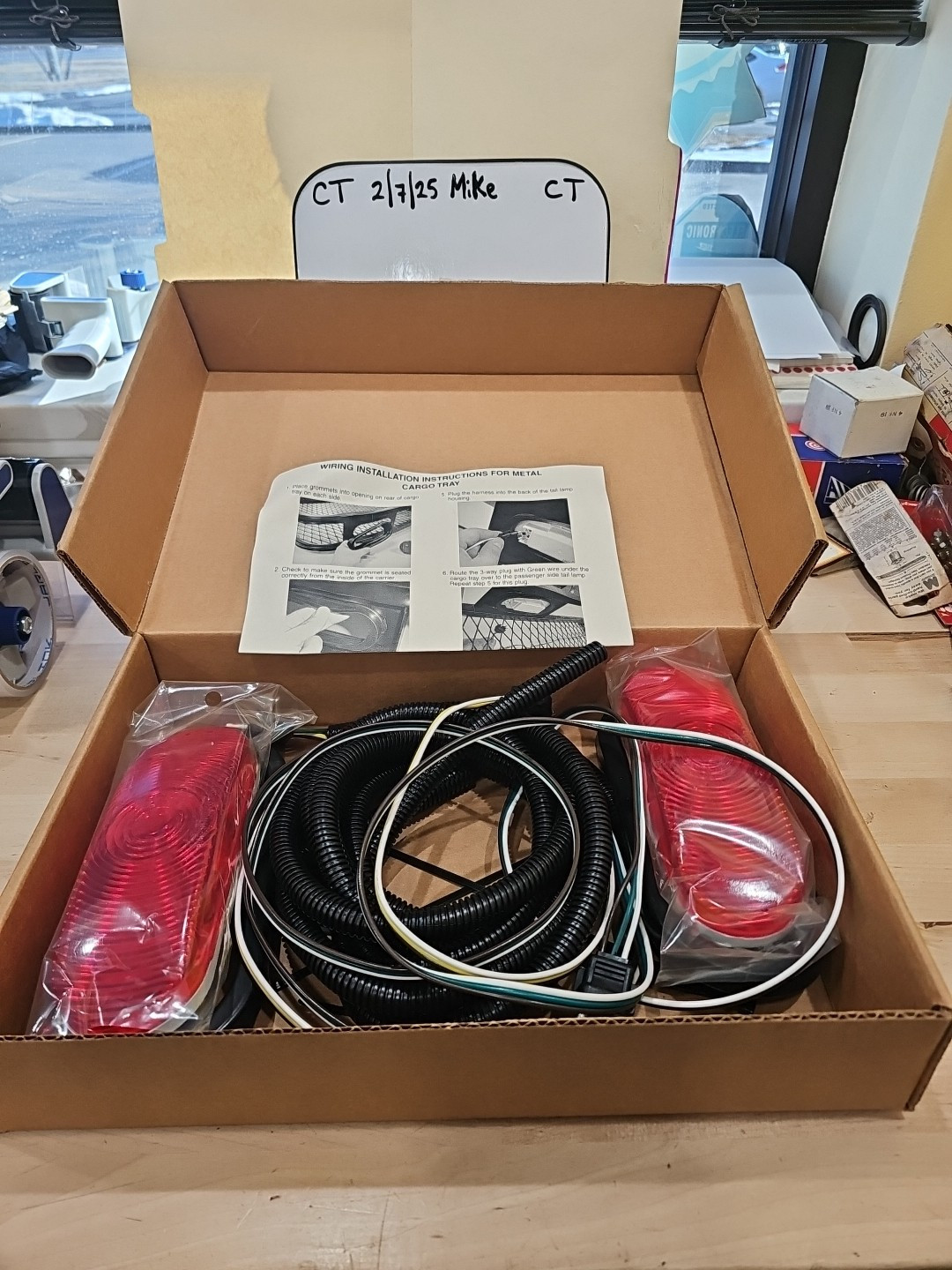 Towing Products 20174 Cargo Tray Light Kit Brand New In Box!