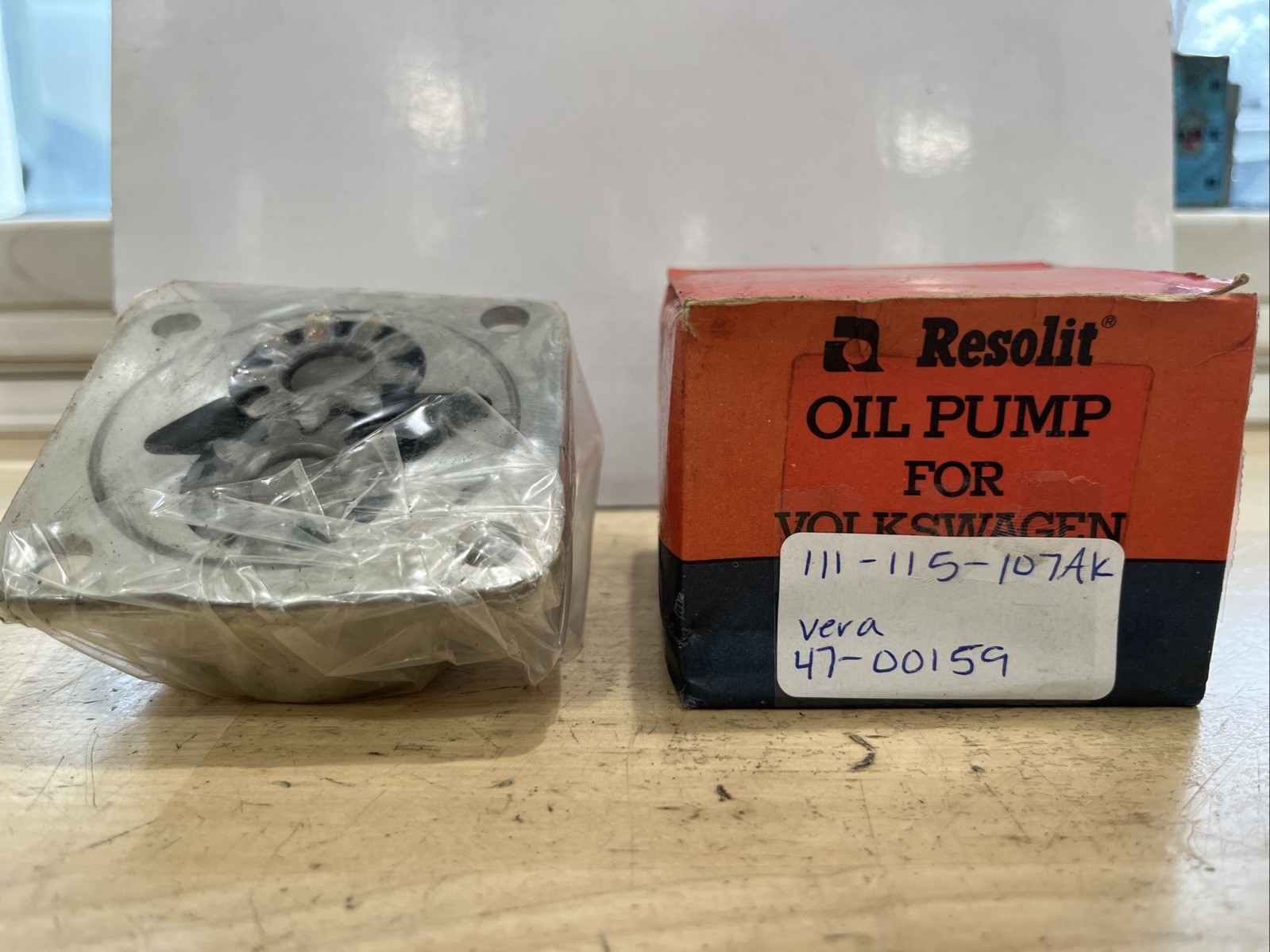 Vintage Resolit 111-115-107AK NOS Oil Pump for VW- NOS VW Parts (Vera 47-00159) - Image 3