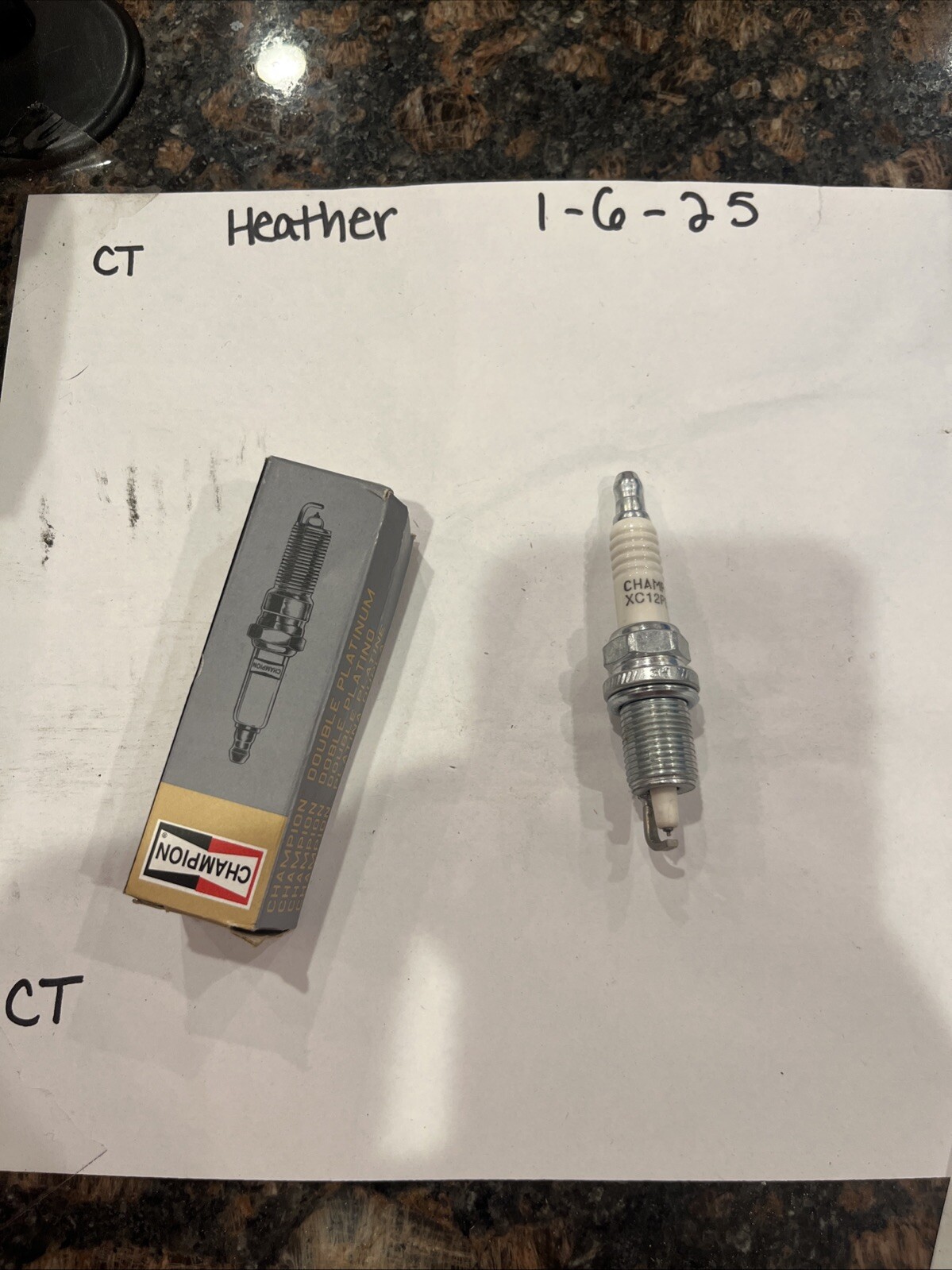 XC12PEPB 955M Champion Double Platinum Marine Engine Spark Plug - Image 4