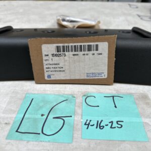 04-07 Rainier Front License Plate Bracket Mount GM 15102573