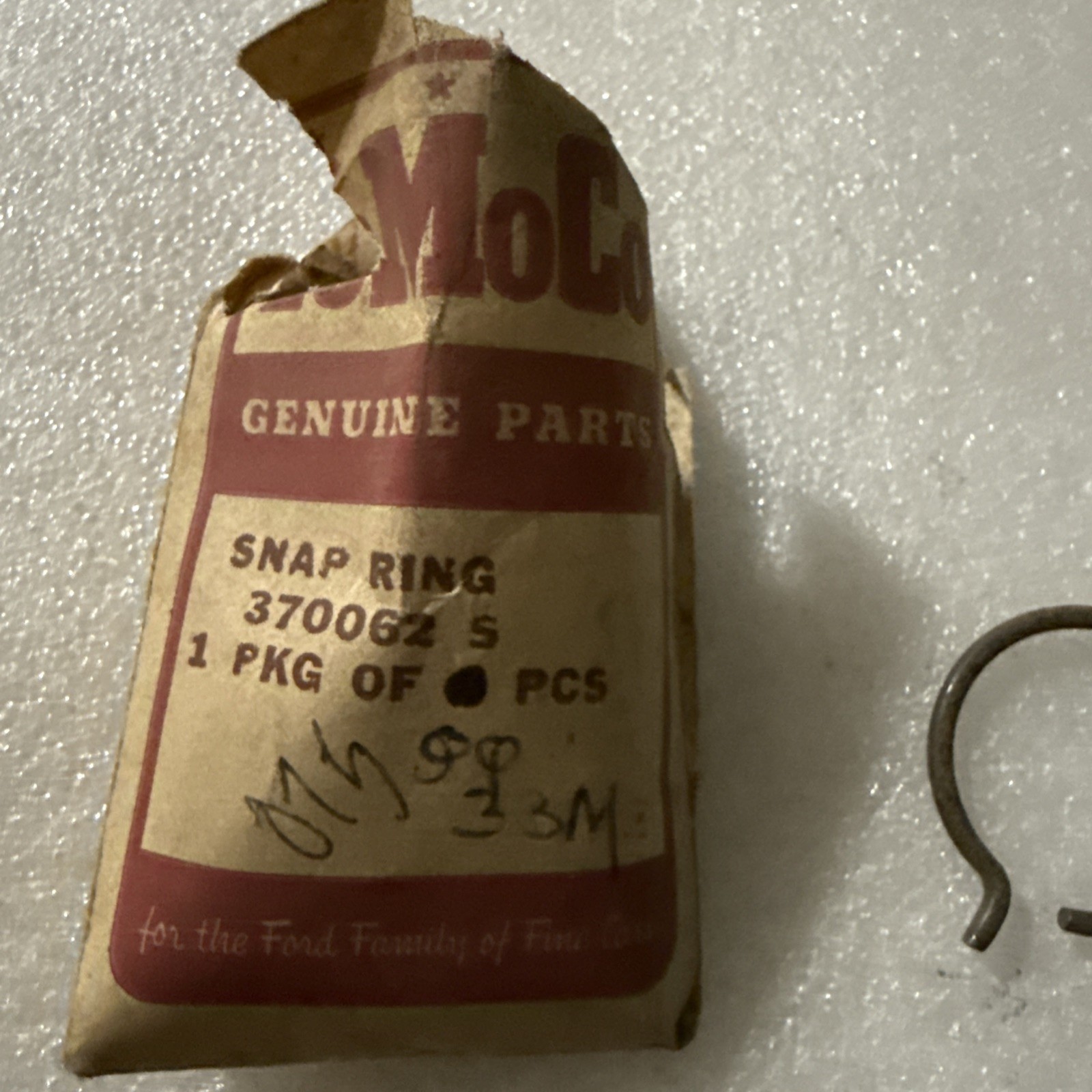 (1) Ford Snap Ring 370062s Sold Individually - Image 3