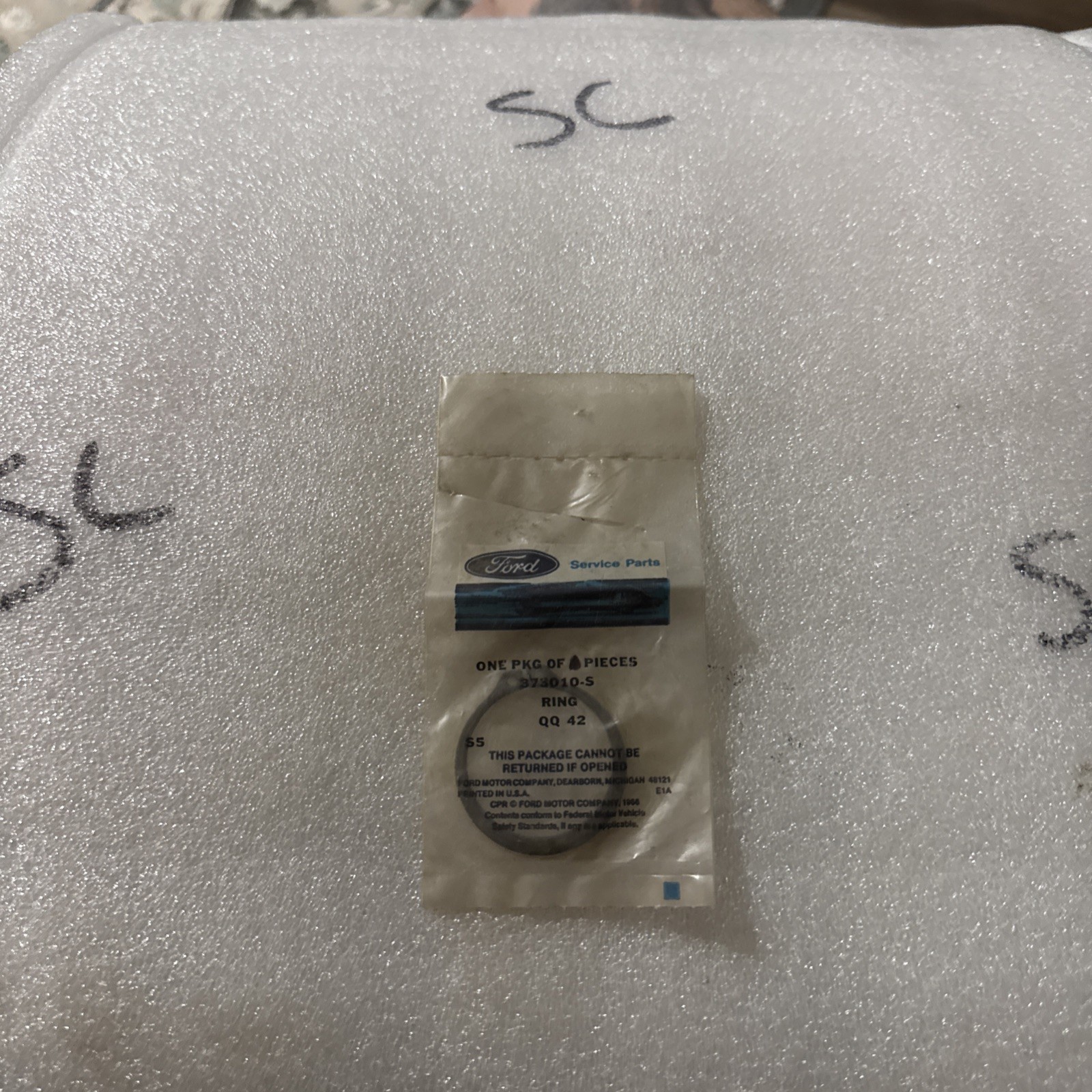 (1) Ford Snap Ring 373010-s Sold Individually