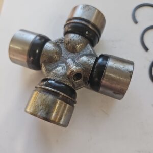 1310 Series Toyota Driveshaft Flange Yoke (55-713X)