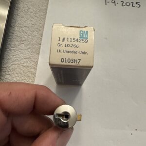 1965 IMPALA 64 65 70-71 CHEVELLE NOS GM CONSOLE LOCK CYLINDER 1154259