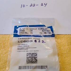 2 Ford Circlip Part Number - 2L1Z-4B422-CA