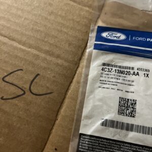 2004-2007 Ford F250 F350 Super Duty Headlight Lamp Retainer Clip Bracket OEM