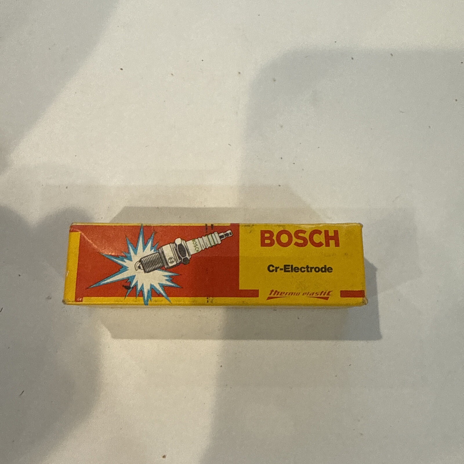 BOSCH Spark Plug W145T35 W8B 2-pieces - Image 4