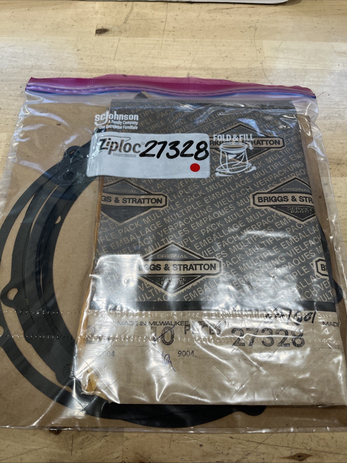 Briggs & Stratton “NOS” GASKET-GEAR COVER/HOUSING OEM: 27328 (7 Pk) - Image 4