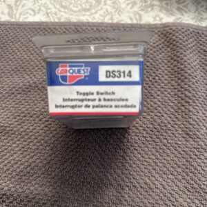 CARQUEST 2-POSITION TOGGLE SWITCH, AMBER, DS314