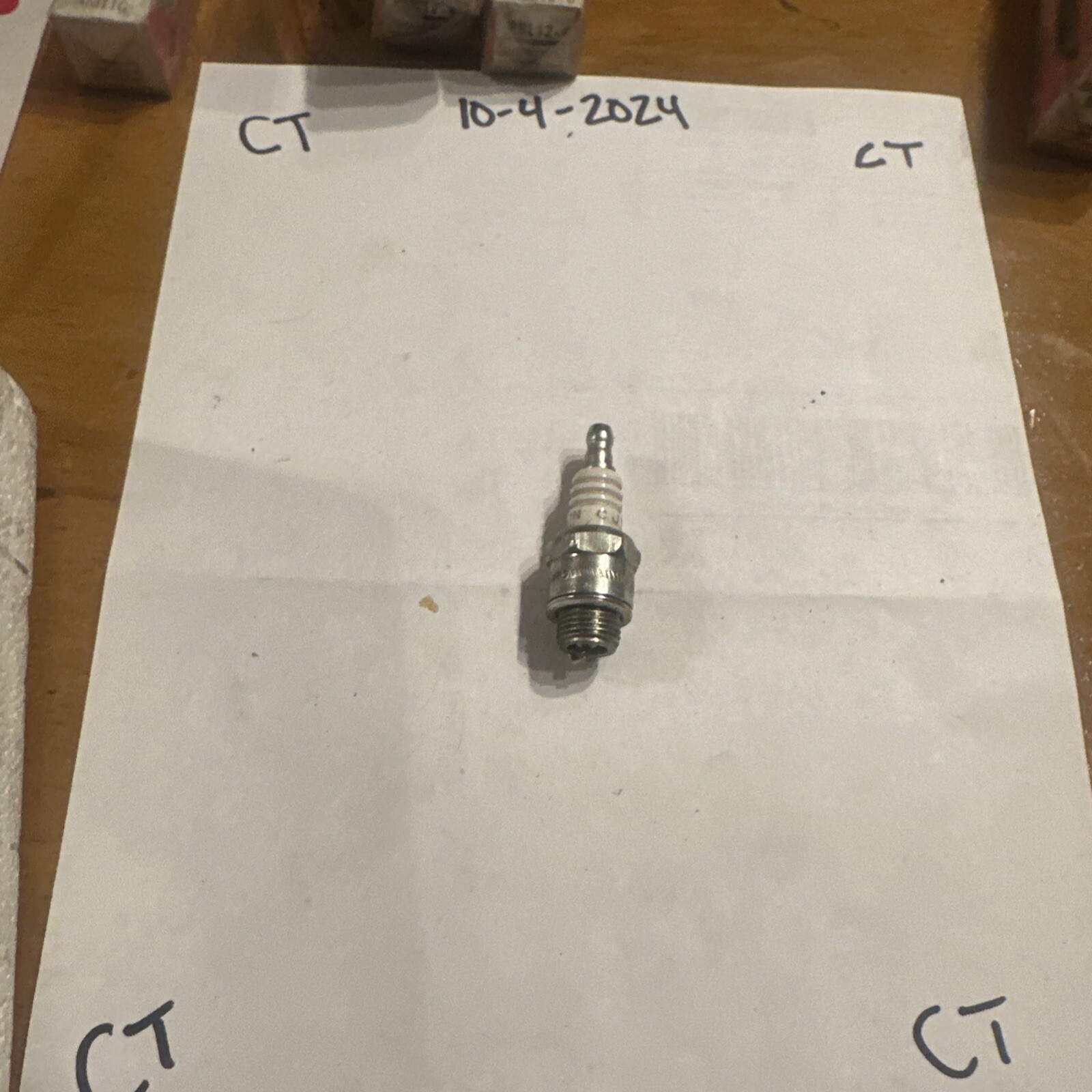 Champion 846ECO ECO Clean Copper Spark Plug Fits CJ14 BMR4A 5846