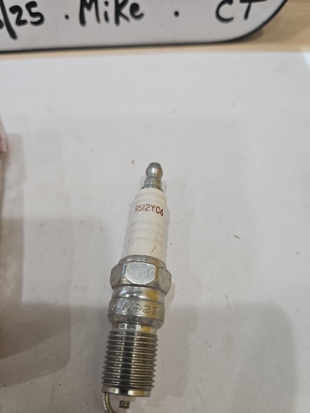 Champion RS12YC6 Spark Plug - Image 3