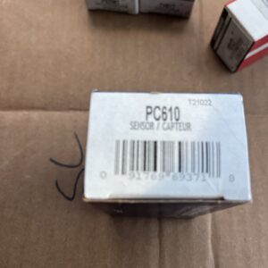 Engine Camshaft Position Sensor Genuine Standard Motor Products PC610 NOS