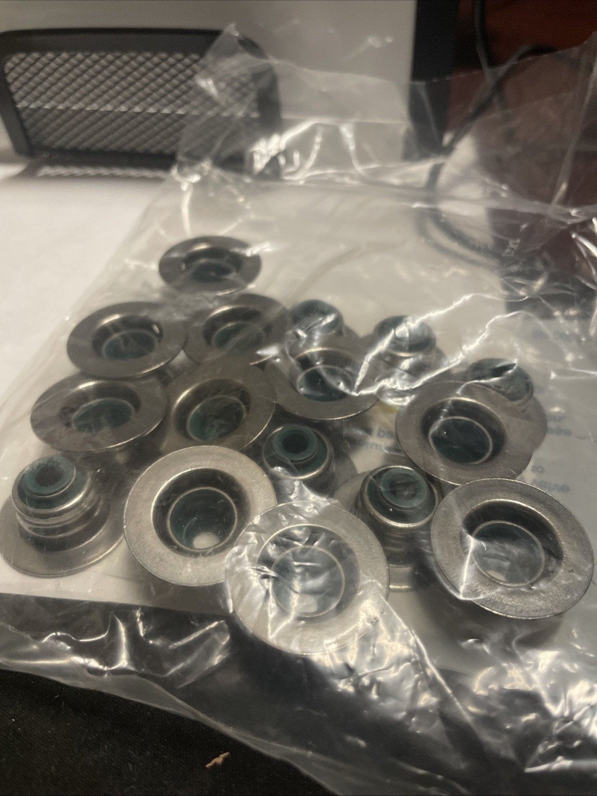 Fel-Pro SS 71146 Valve Stem Oil Seal Set - Image 3