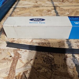 Ford C9AZ-17593-A 16" Replacement Wiper Blades For 69-70 Ford Mustang Qty 1