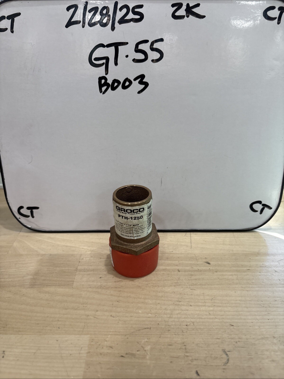 GROCO PTH-1250 1-1/4" NPT x 1-1/4" ID Bronze Pipe to Hose Straight Fitting