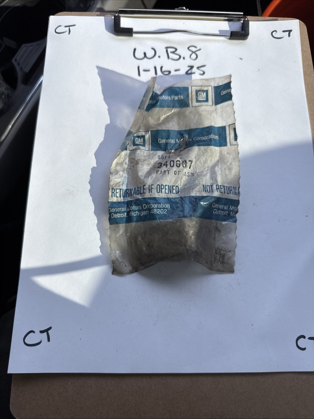 General Motors Part # 340607 Clutch Cross Shaft Bracket 1973-84 Chevy trucks.