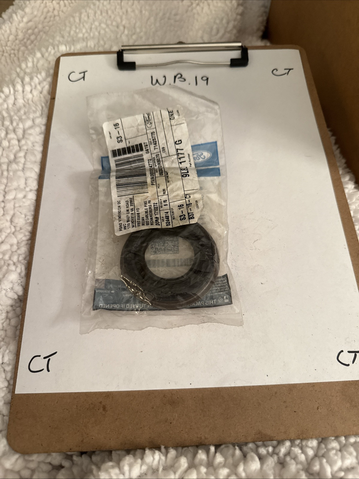 Genuine Ford Automatic Transmission Output Shaft Seal 9L8Z-1177-G - Image 3