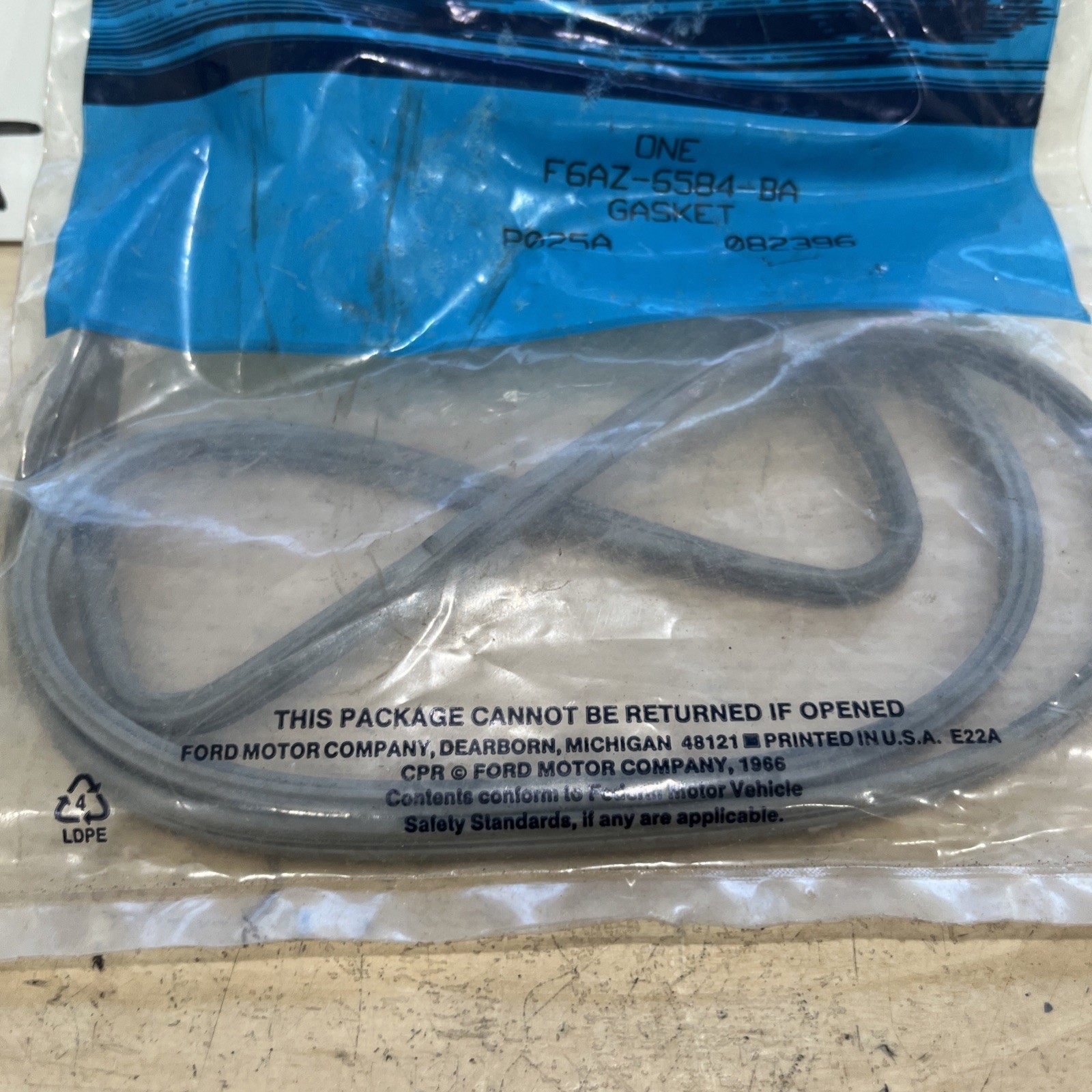 Genuine Ford F6AZ-6584-BA OEM Gasket - Valve Rocker Arm Cover - Image 4