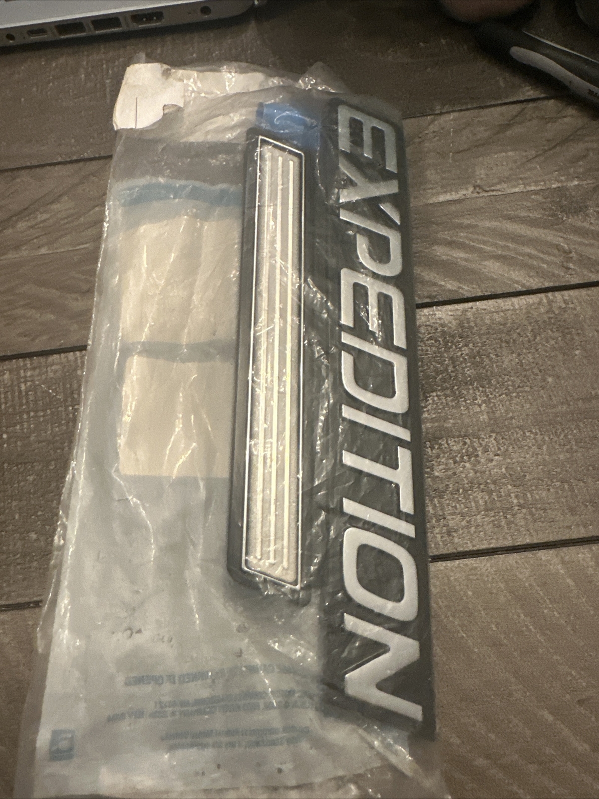 Genuine Ford F75Z-16720-FA Self Adhesive Name Plate 1997-2002 Ford Expedition - Image 3