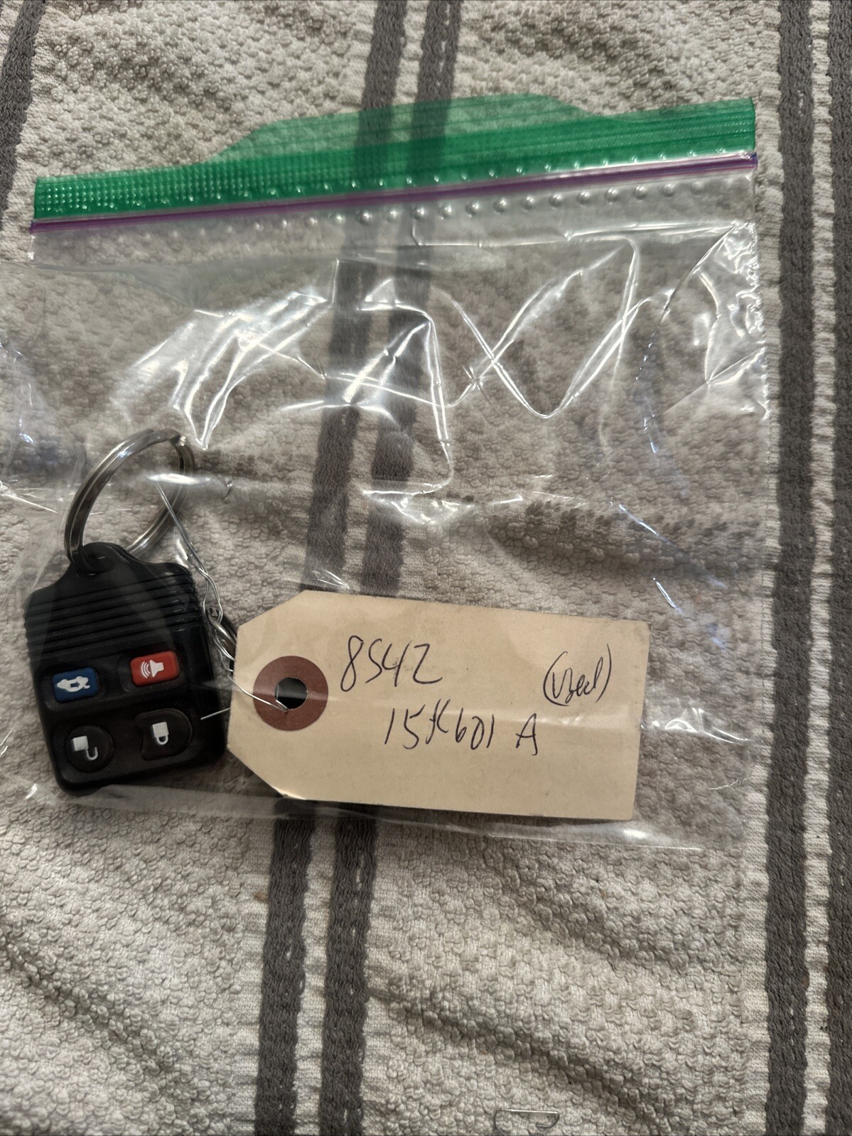 Genuine Ford Keyless Entry Transmitter 8S4Z-15K601-A (1) New (1) Used - Image 3