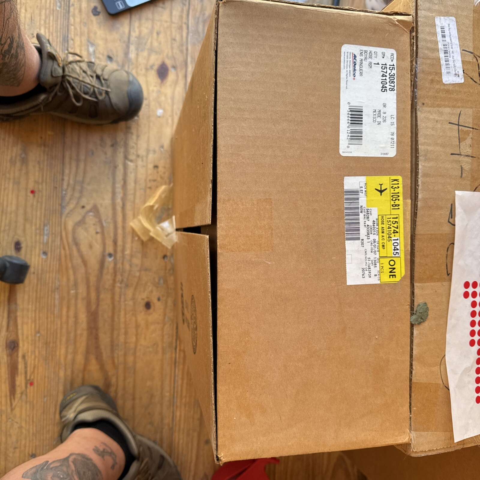 Genuine GM Hose A/C Cmpr & Cndsr 15741045 - Image 3