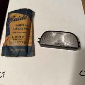 Genuine Guide 58 OLDSMOBILE 98 PARKING LAMP LENS 5942778 Gm Nos OEM