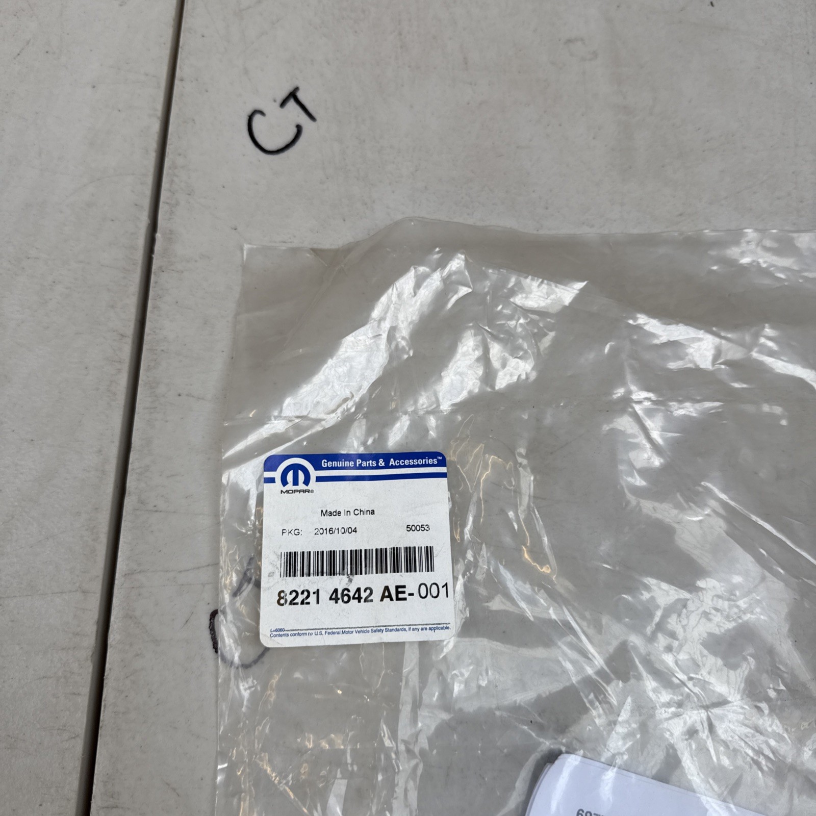 Genuine Mopar CHRYSLER OEM 82214642AE OEM Nos - Image 3