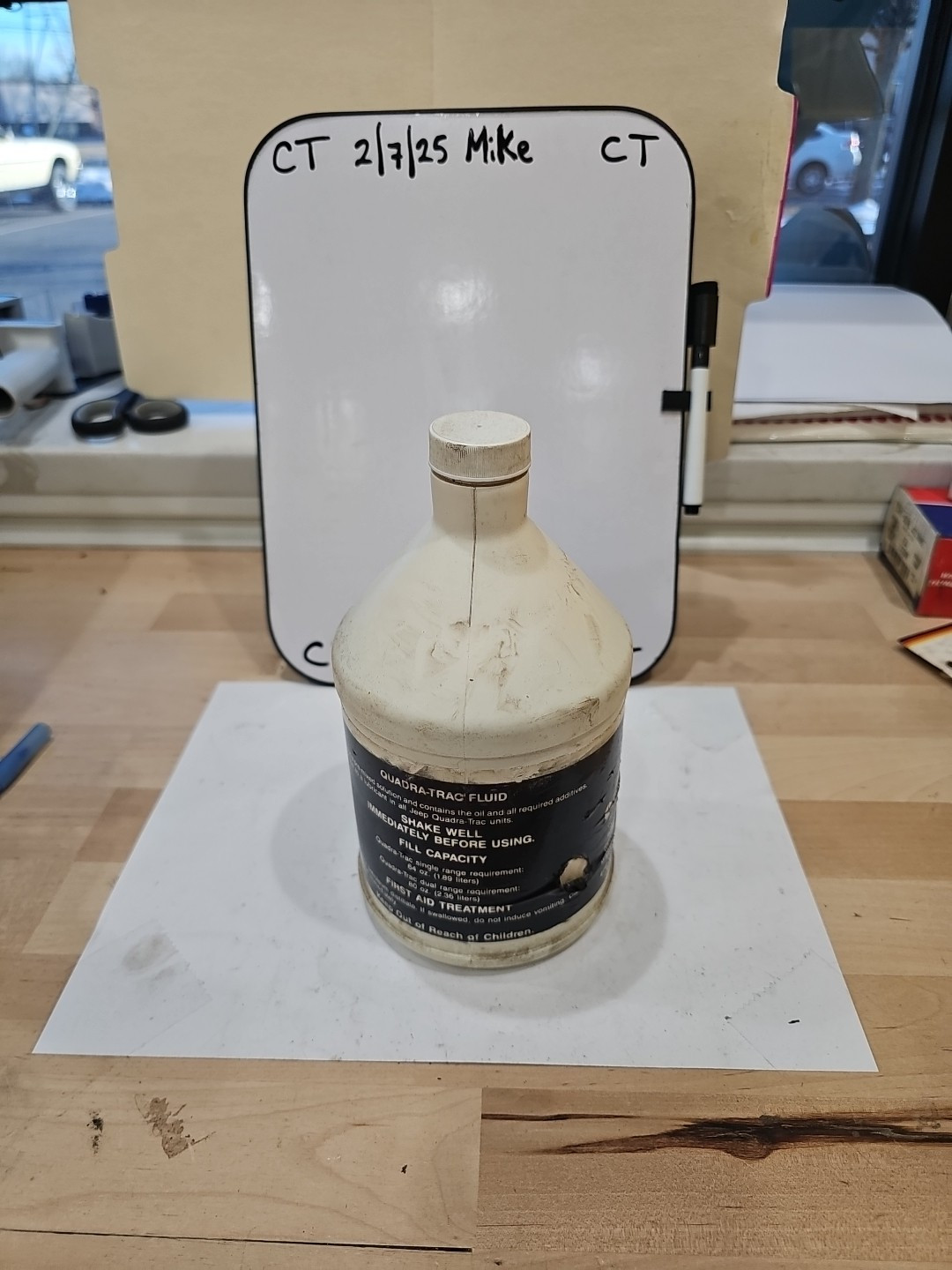 Genuine Mopar Quadra-Track Fluid For Jeep J8133854 32fl.oz. - Image 3