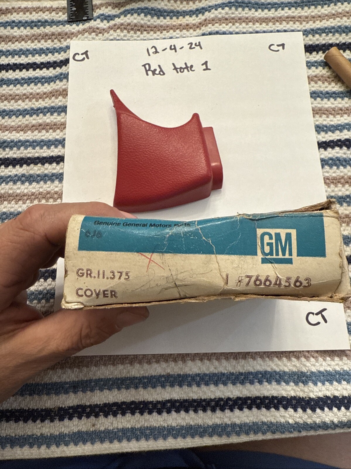 Gm Cover 7664563 Nos OEM Genuine GM - Image 3