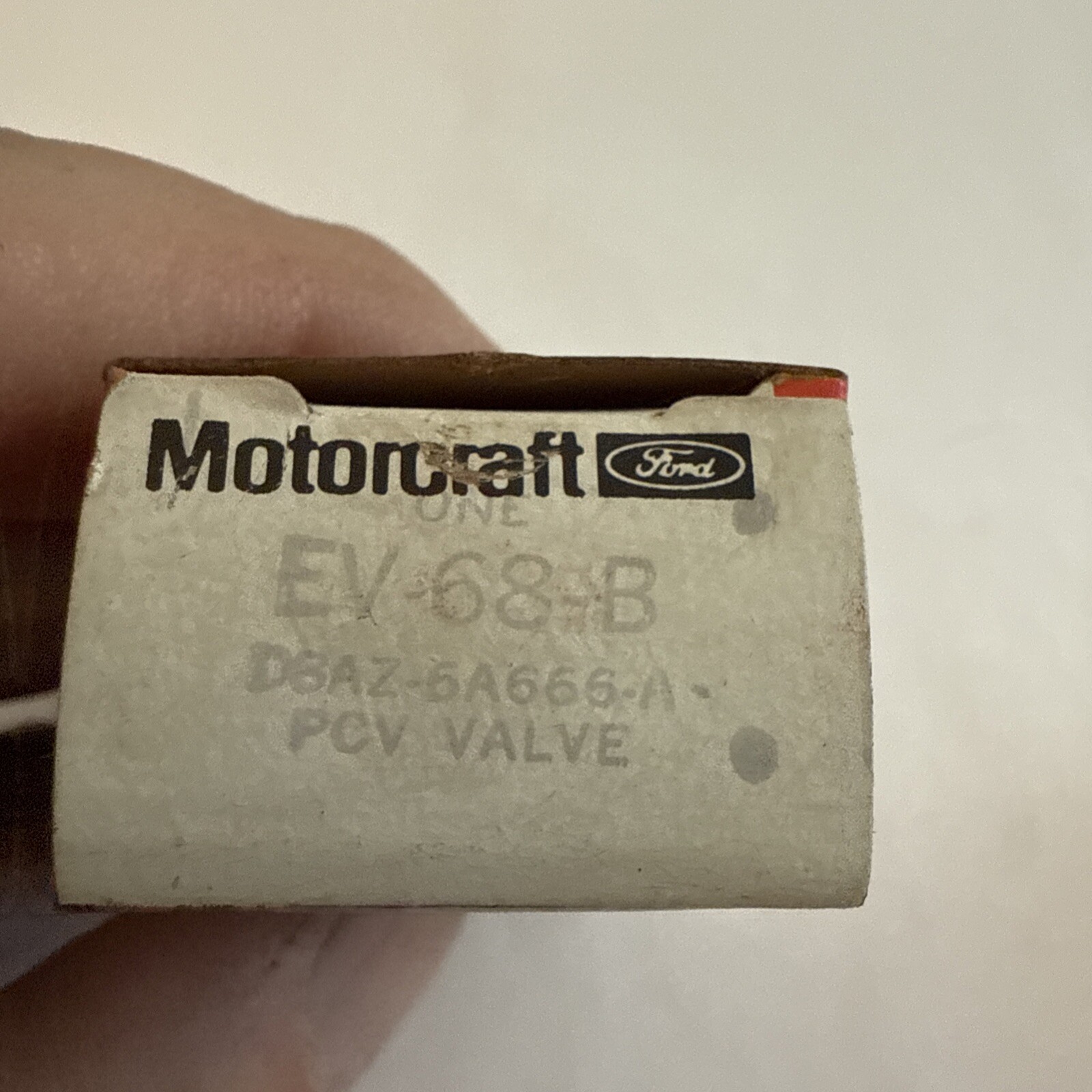 Motorcraft Ev-68-b PVC Valve - Image 3