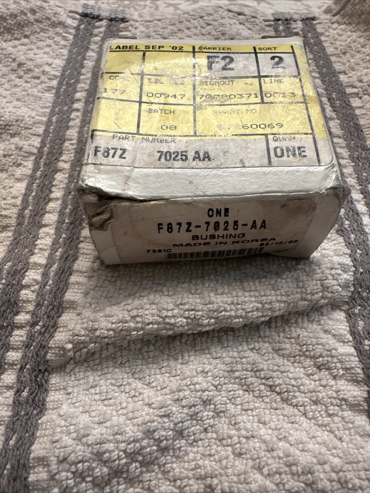 NEW OEM Ford Transfer Case Output Shaft Bearing Rear F87Z-7025-AA Explorer 97-98 - Image 3