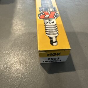 NGK - Standard Spark Plug DR8ES-L 2923