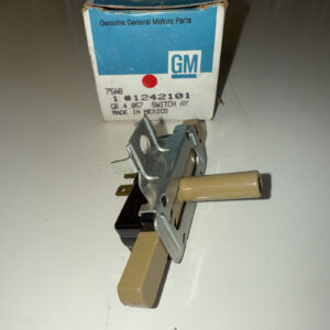 NOS 1967 - 1973 BUICK OLDS Chevrolet TH400 kickdown switch gm 3986863(GMT2)