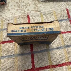 NOS B5AZ-1190-A Front Wheel Grease Retainer Seal for Ford SET OF TWO (2)