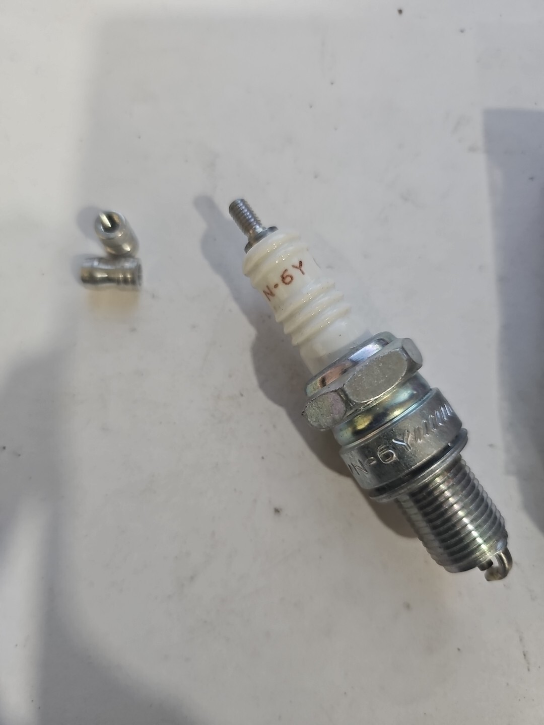 NOS Champion N-6Y Spark Plugs.Ferrari, Alfa Romeo, Audi, Porsche - Image 3