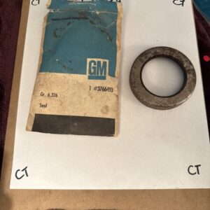 NOS GM 1960 1961 CHEVY GMC TRUCK SERIES 10 FRONT WHEEL BEARING SEAL 3766493 Rust