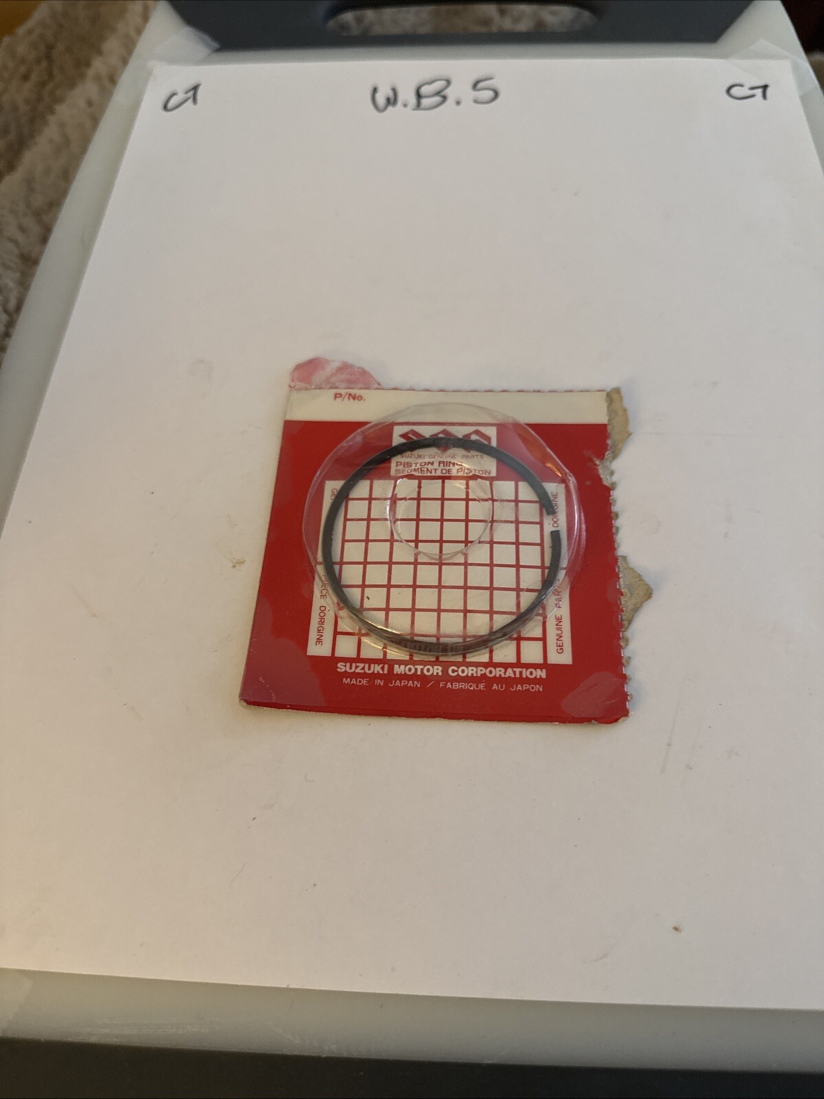 NOS OEM NEW ORIGINAL SUZUKI PISTON RINGS 1981 - 88 STD RM125 12140-14110-000 #S6 - Image 3