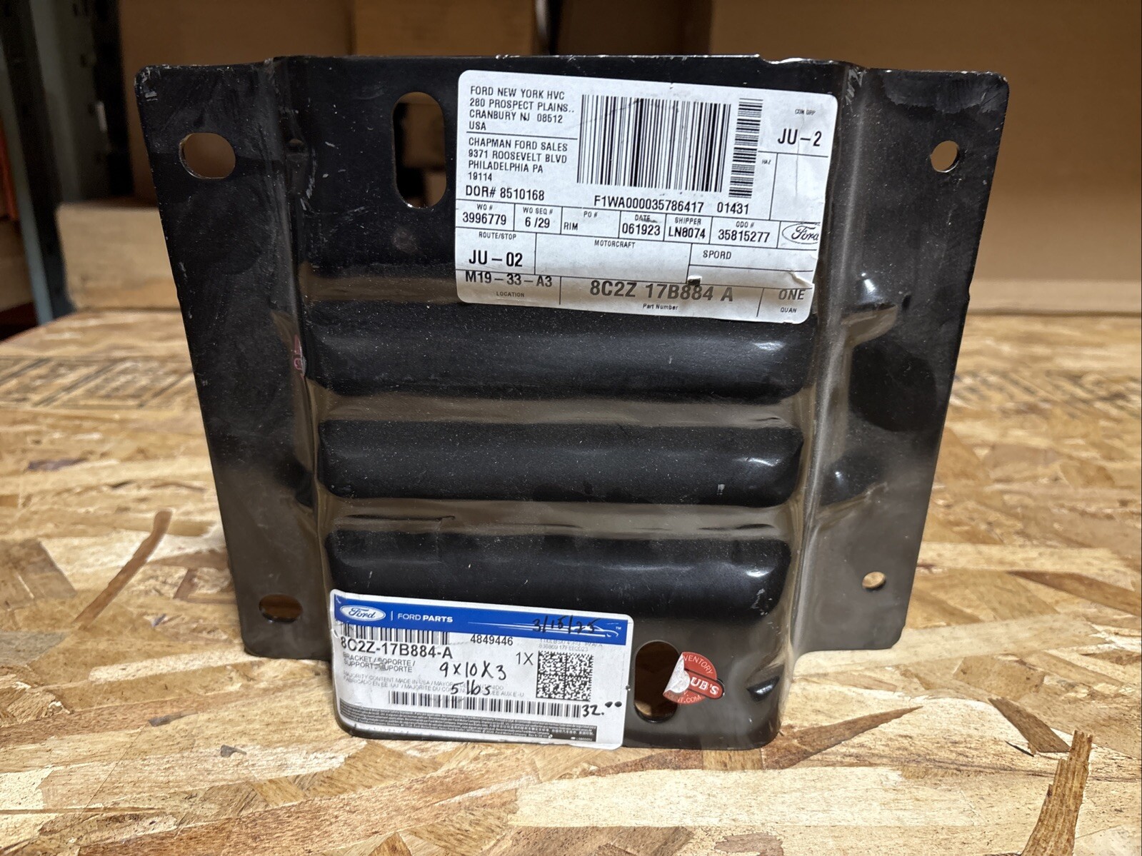 OEM NEW Ford E-Series 2008-2024 Front Bumper Face Bar Bracket 8C2Z-17B884-A