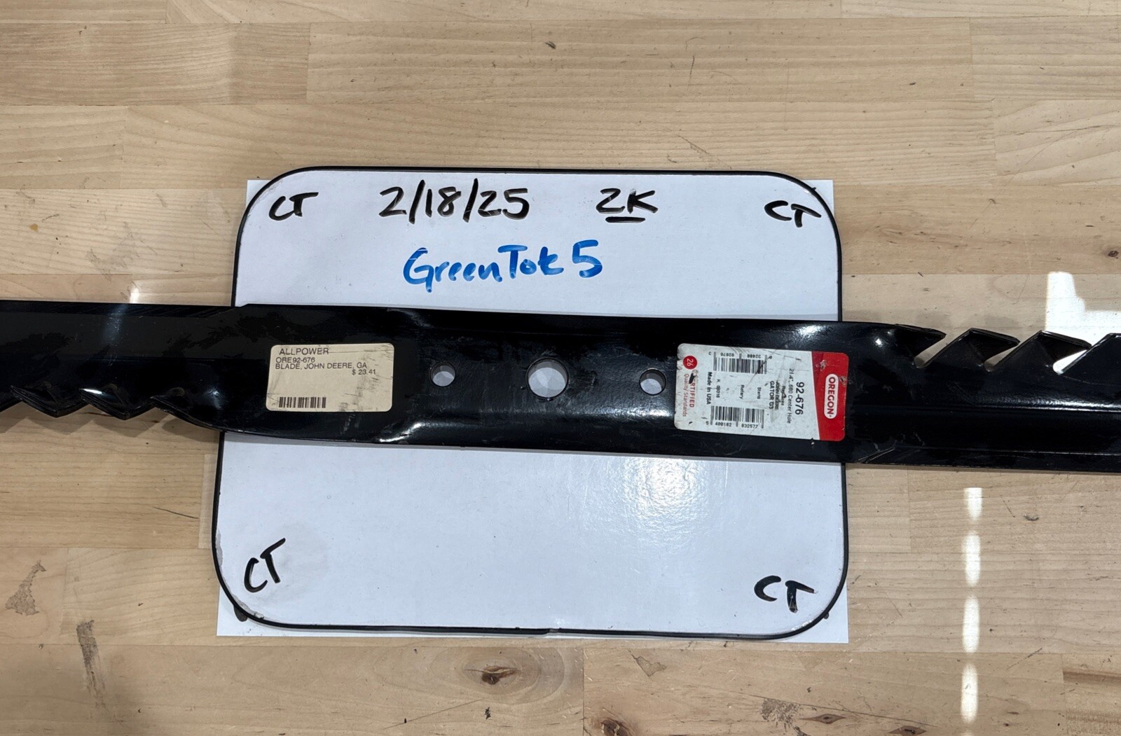 Oregon 92-676 John Deere GX20433 Mower Blades | 21-3/8"