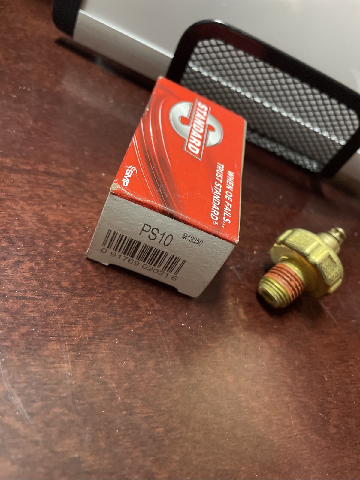 # PS-10 Standard Motor Products Engine Oil Pressure Sender With Light - Image 4