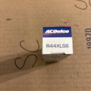 R44XLS6 ACDelco GM OEM 5613932 Ignition Spark Plug NOS