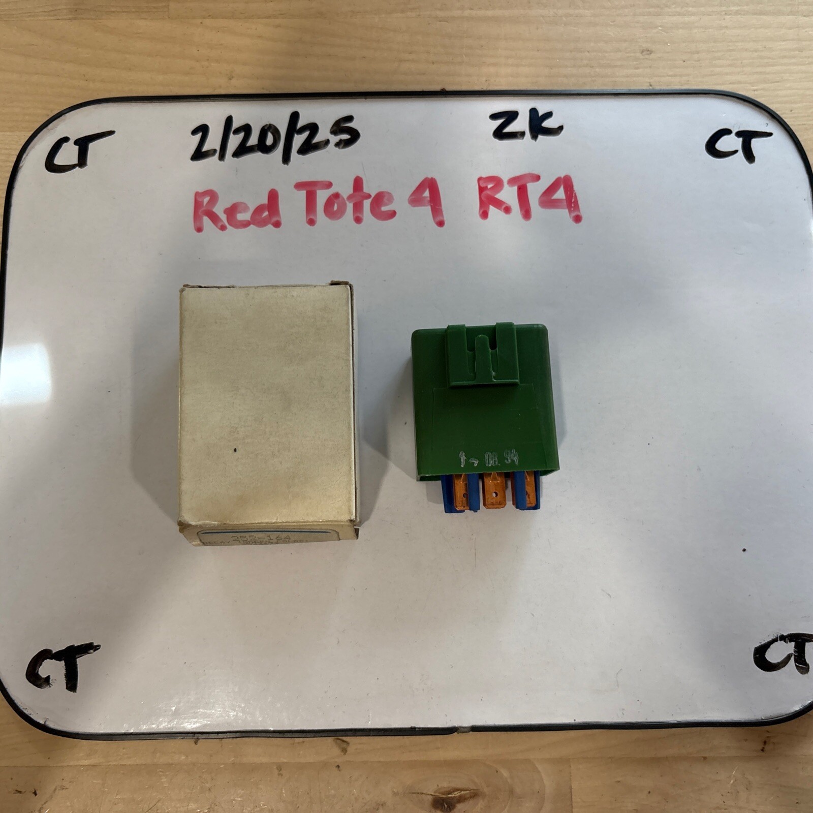 RENAULT 5 GT TURBO NEW FUEL PUMP RELAY 252-164