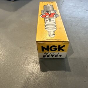 SPARK PLUG NGK 4121
