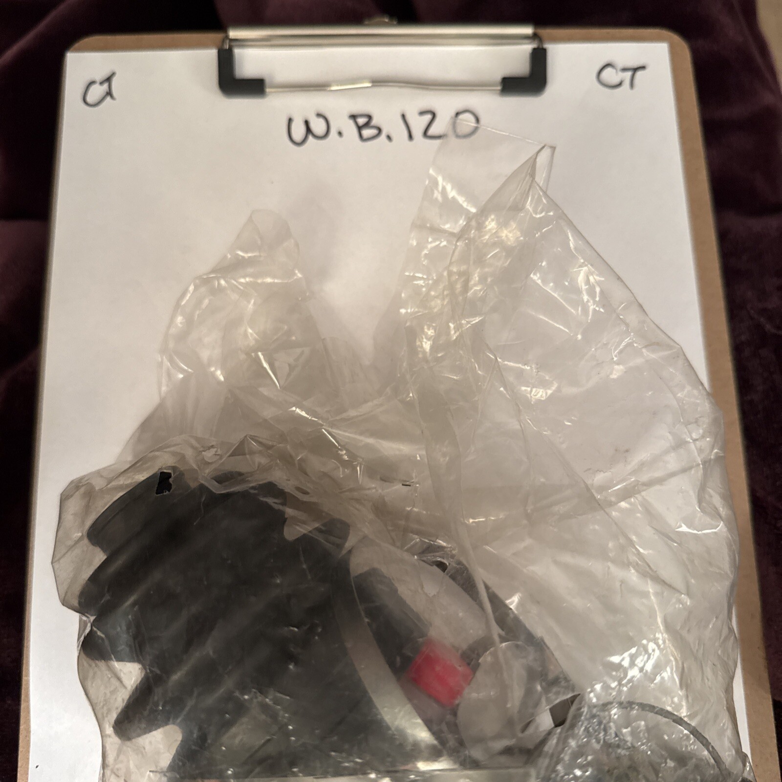 SUZUKI -64930-31G00- OUTER BOOT SET -OEM- N.O.S - Image 3