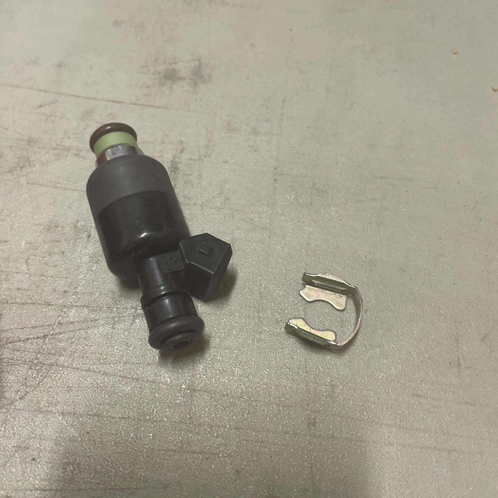 Standard FJ242 Fuel Injector - Image 4