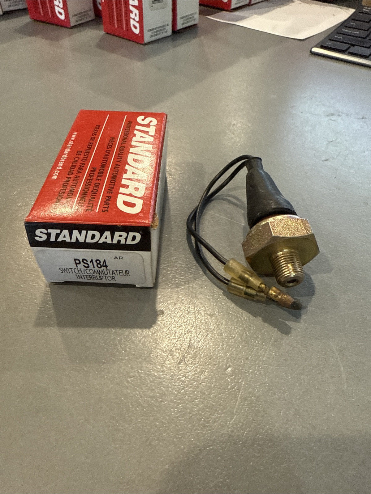 Standard Motor Oil Pressure Warning Light Sending Units PS-184